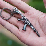 Load image into Gallery viewer, Valorant Keychains Set Reaver Karambit Knife Vandal Metal Game Peripheral Metal Sword Weapon Model Keychains Pendant  Gifts Toys
