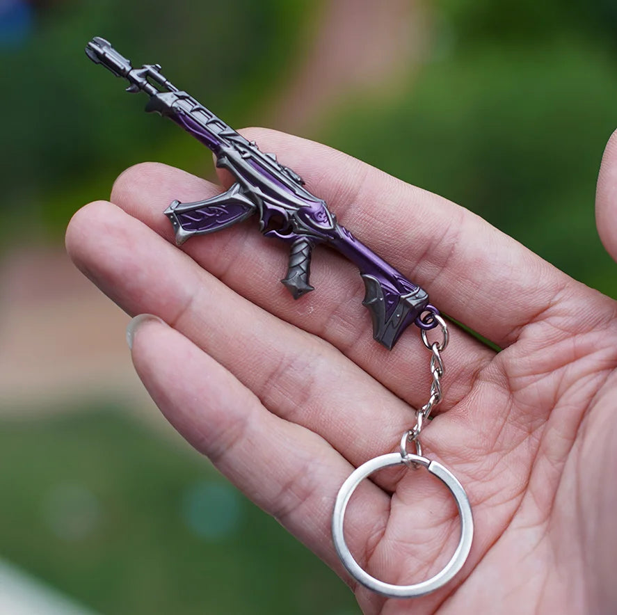 Valorant Keychains Set Reaver Karambit Knife Vandal Metal Game Peripheral Metal Sword Weapon Model Keychains Pendant  Gifts Toys