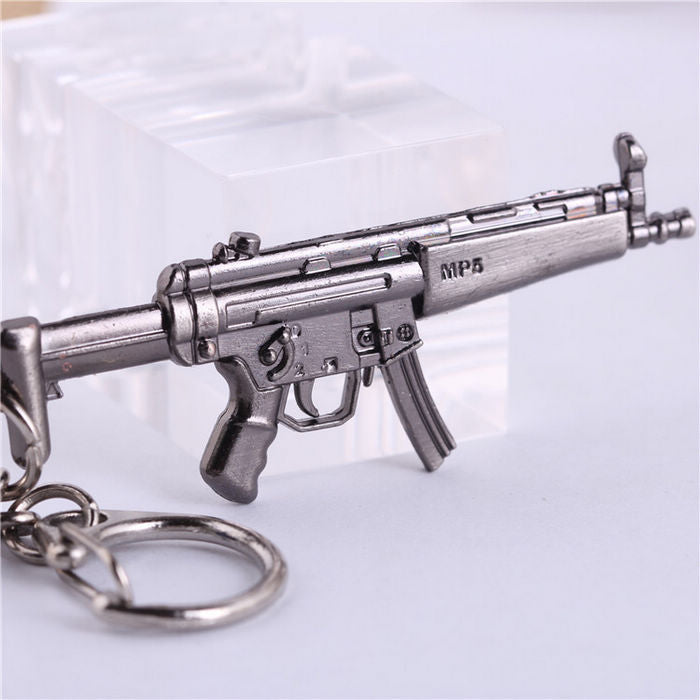 CS GO Guns Keychain – Gamer Diorama